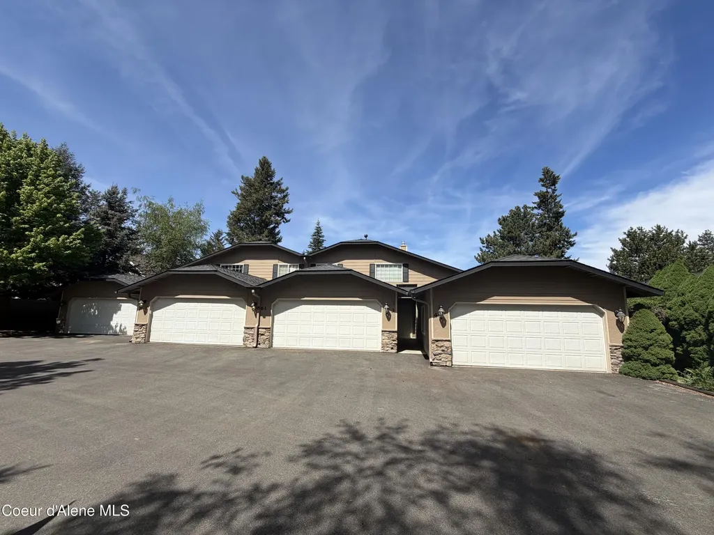 10861 N Canterbury Cove Hayden ID 83835