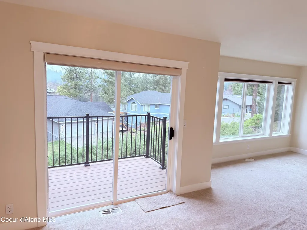 10861 N Canterbury Cove Hayden ID 83835