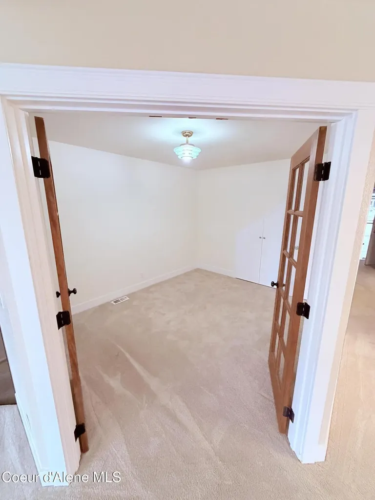 10861 N Canterbury Cove Hayden ID 83835