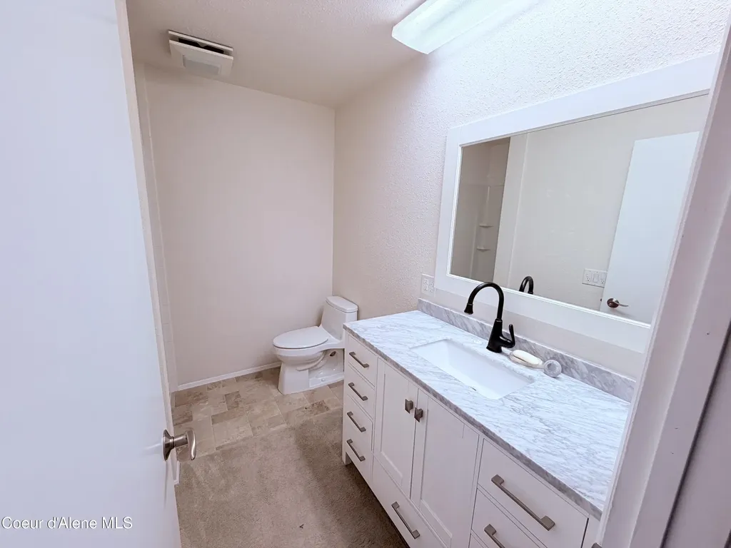 10861 N Canterbury Cove Hayden ID 83835