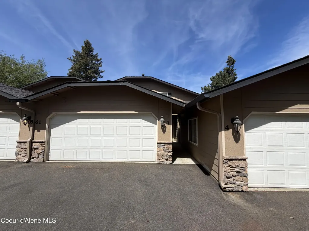 10861 N Canterbury Cove Hayden ID 83835