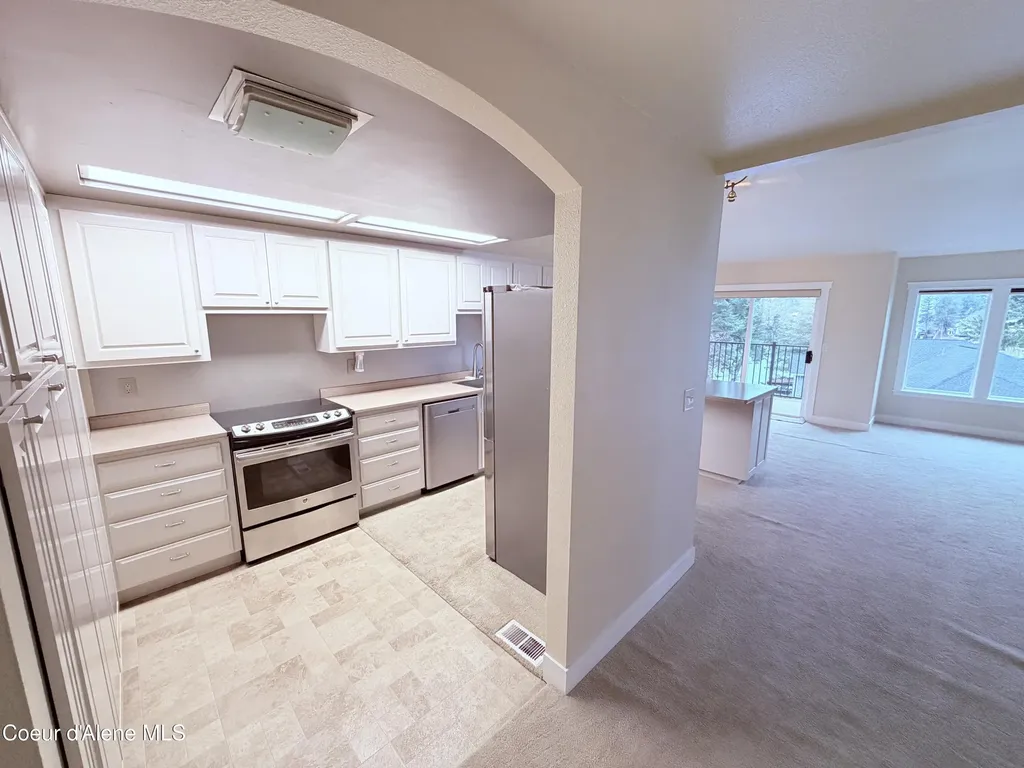 10861 N Canterbury Cove Hayden ID 83835