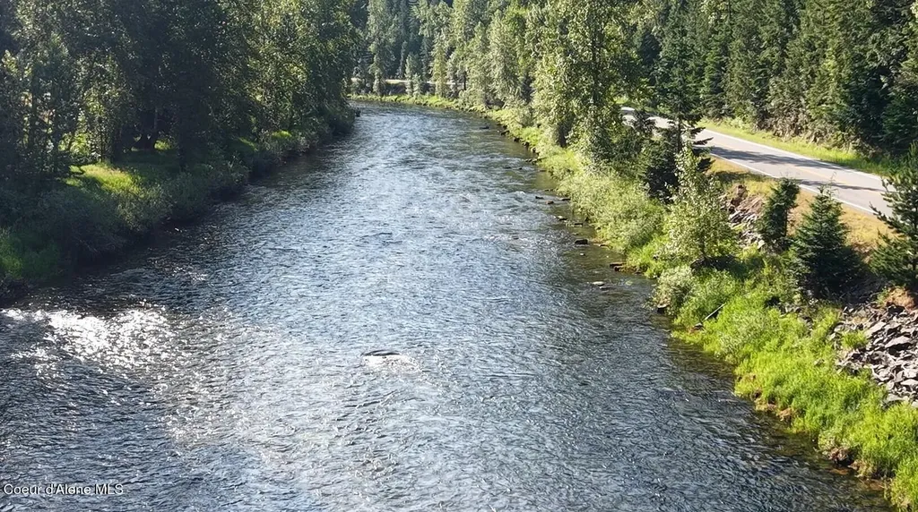 10832 Old River Road Kingston ID 83839