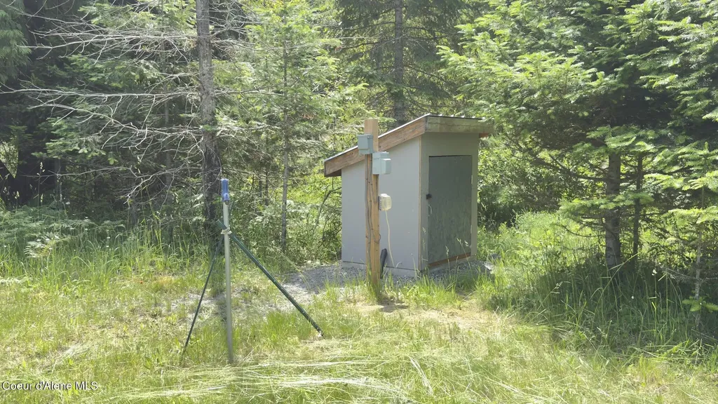 10832 Old River Road Kingston ID 83839
