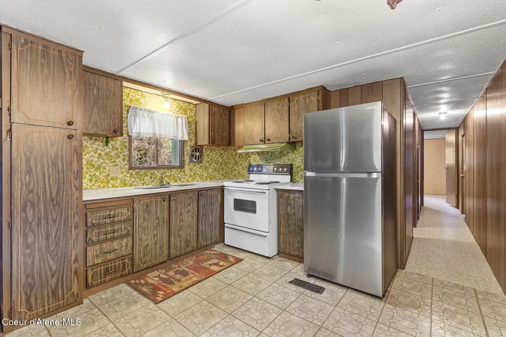 20791 S Cave Bay Road Worley ID 83876