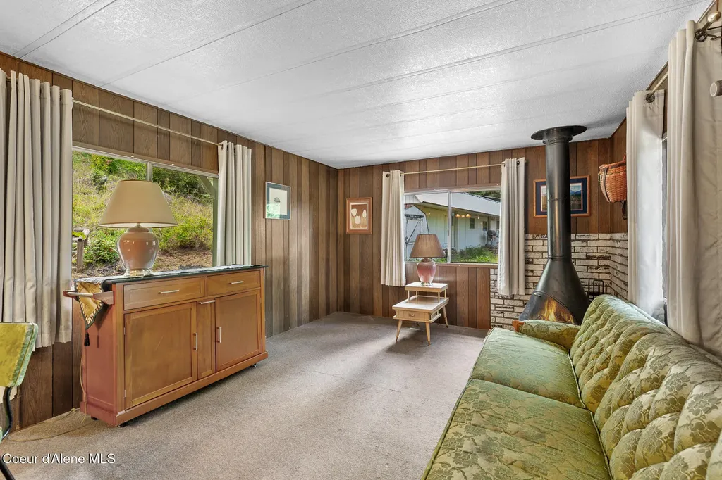 20791 S Cave Bay Road Worley ID 83876