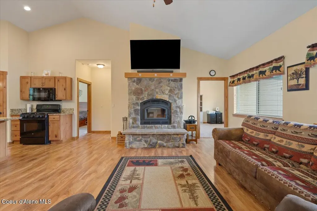 458 W Keva Lane Athol ID 83801