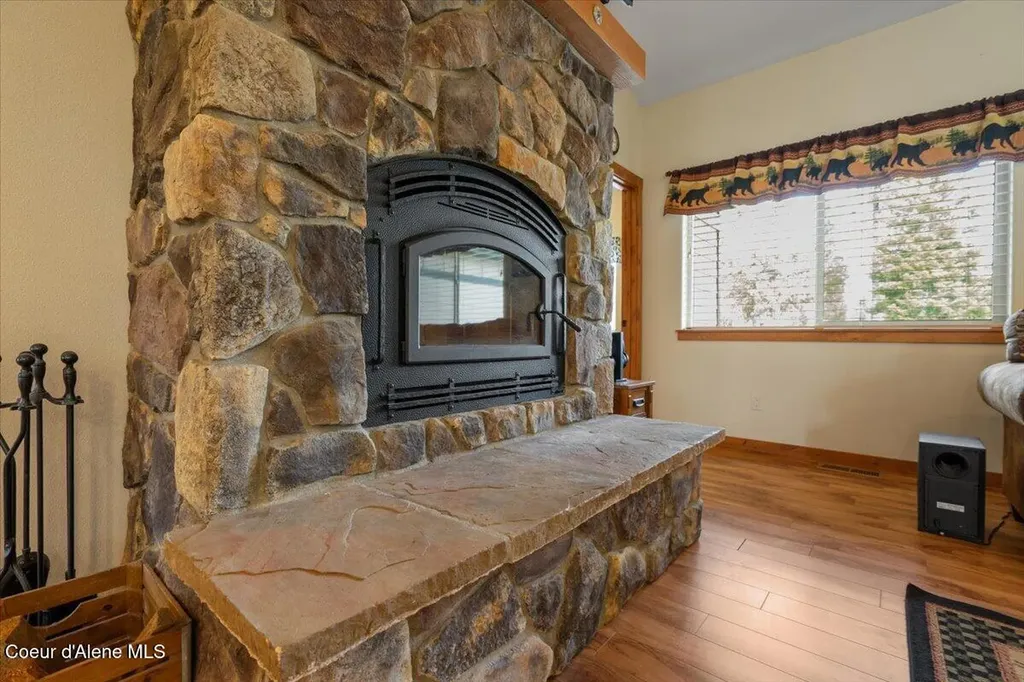 458 W Keva Lane Athol ID 83801