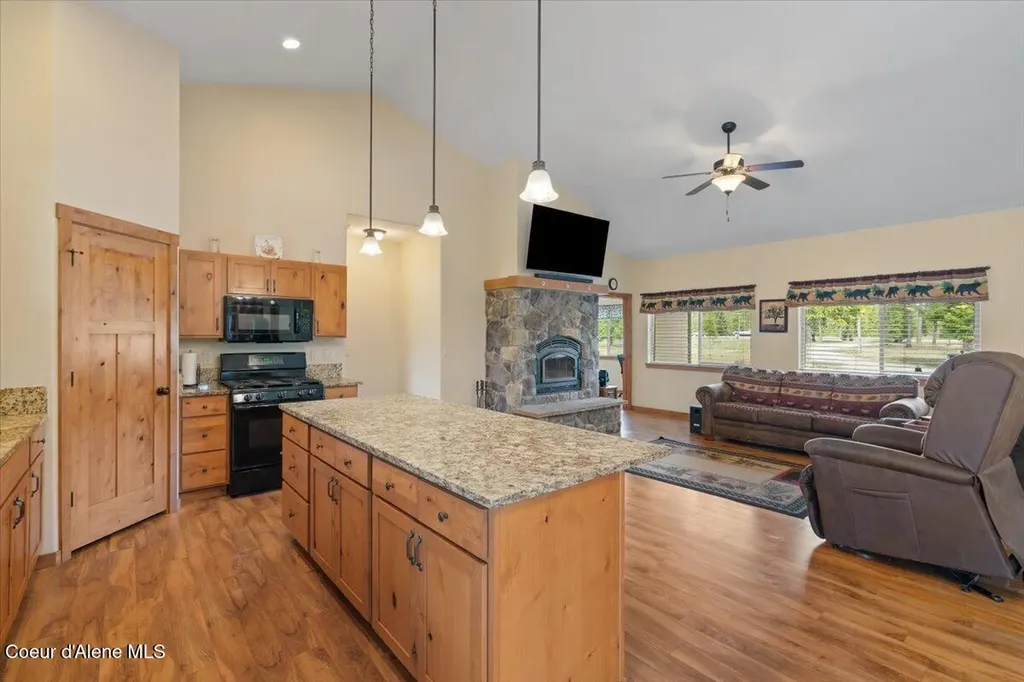 458 W Keva Lane Athol ID 83801