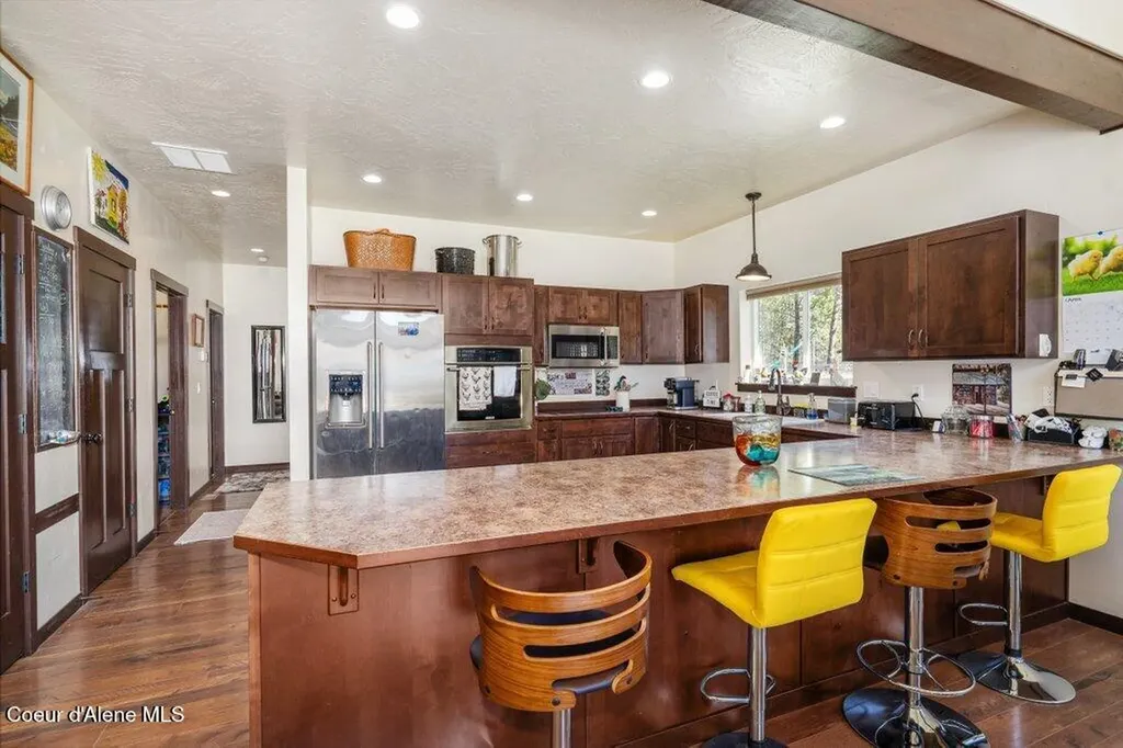 10209 E Snowy Lane Athol ID 83801