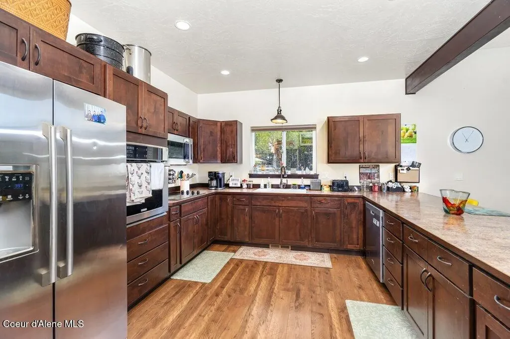 10209 E Snowy Lane Athol ID 83801