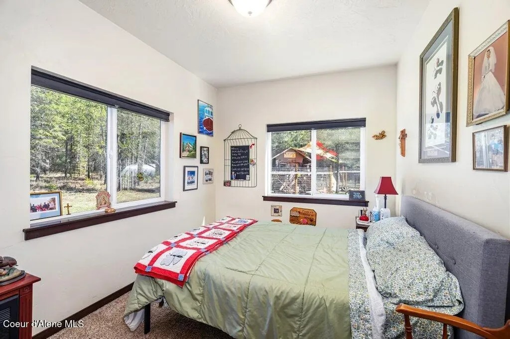 10209 E Snowy Lane Athol ID 83801