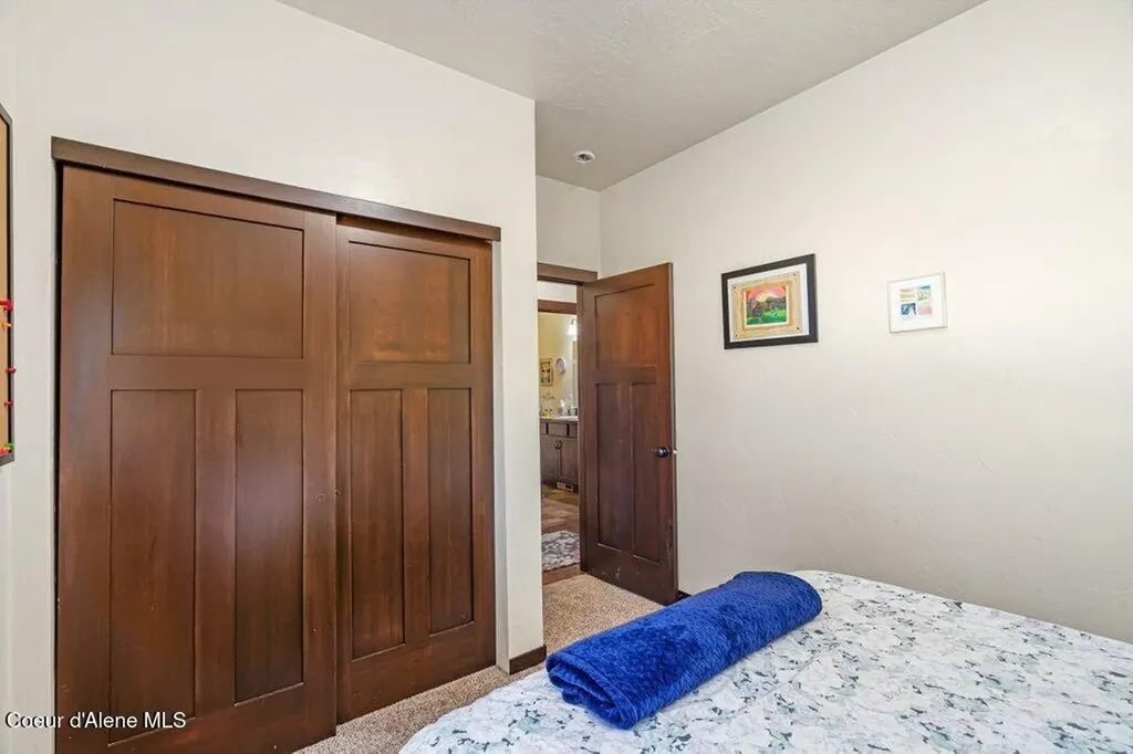 10209 E Snowy Lane Athol ID 83801