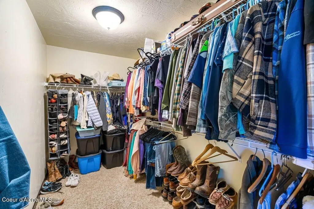 10209 E Snowy Lane Athol ID 83801