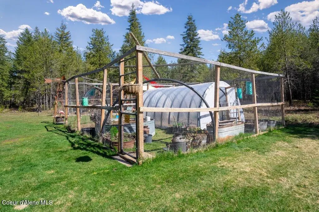 10209 E Snowy Lane Athol ID 83801