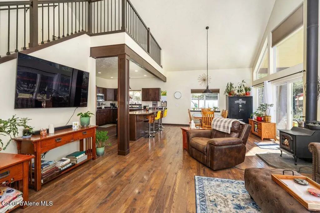 10209 E Snowy Lane Athol ID 83801