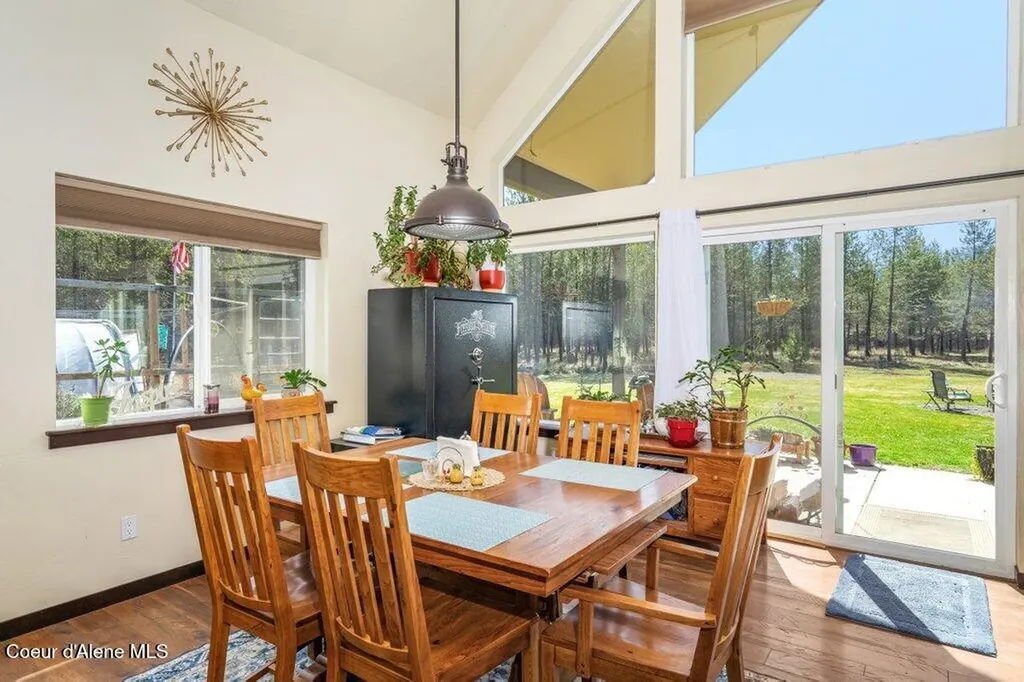 10209 E Snowy Lane Athol ID 83801