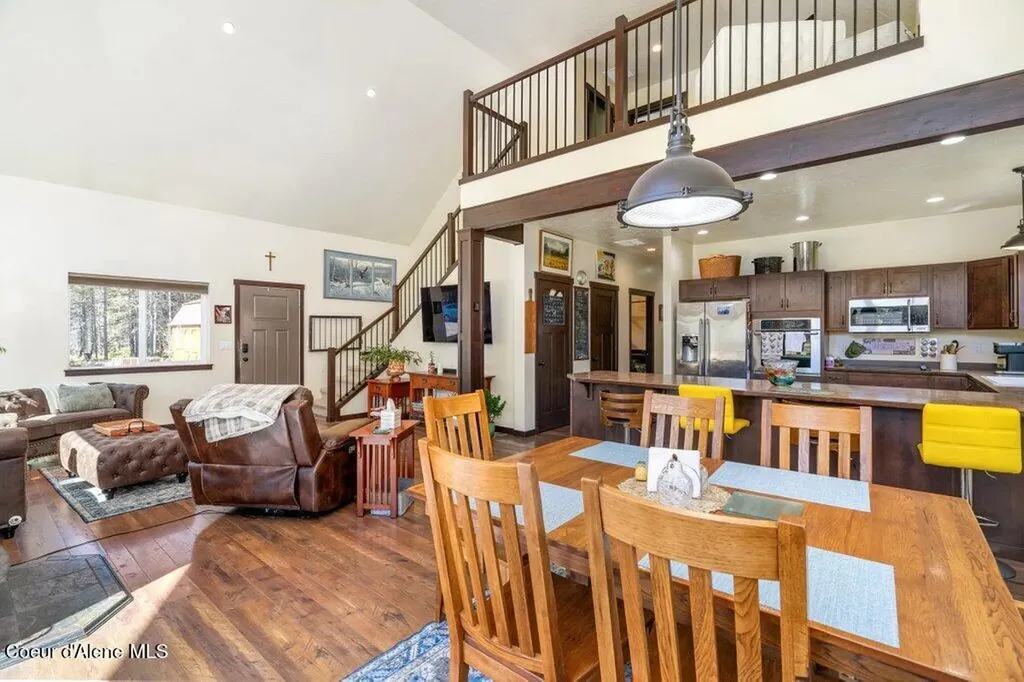 10209 E Snowy Lane Athol ID 83801