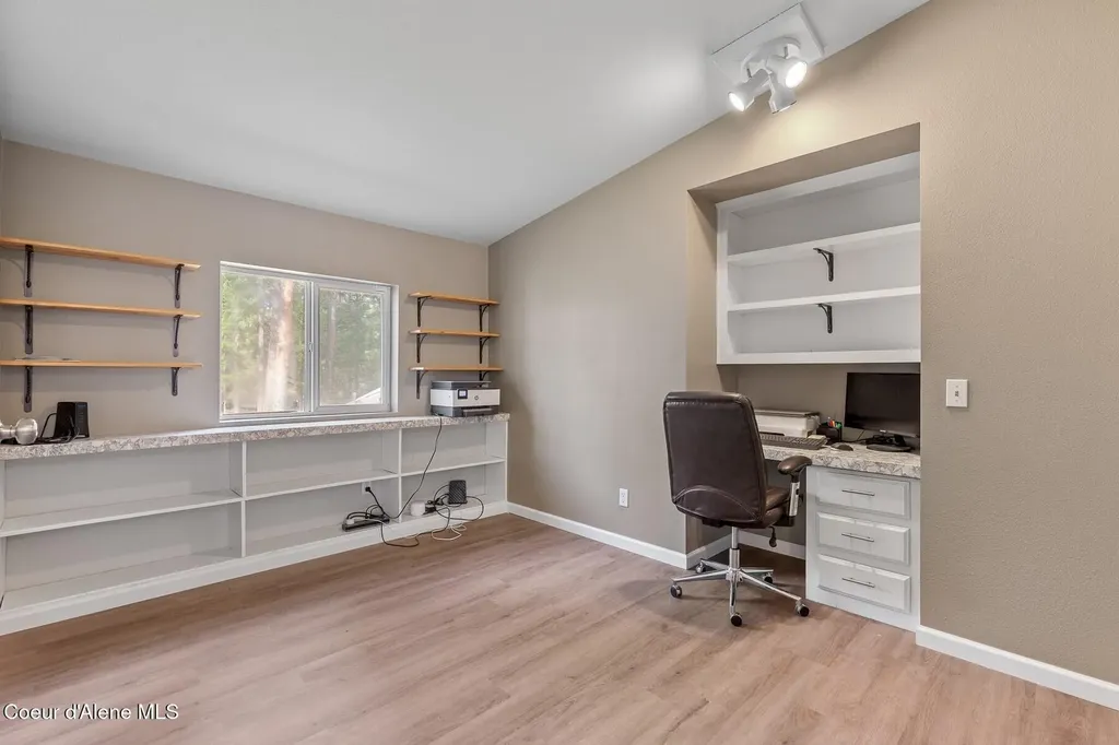 33 Torrens Trail Spirit Lake ID 83869