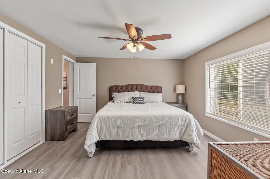 33 Torrens Trail Spirit Lake ID 83869