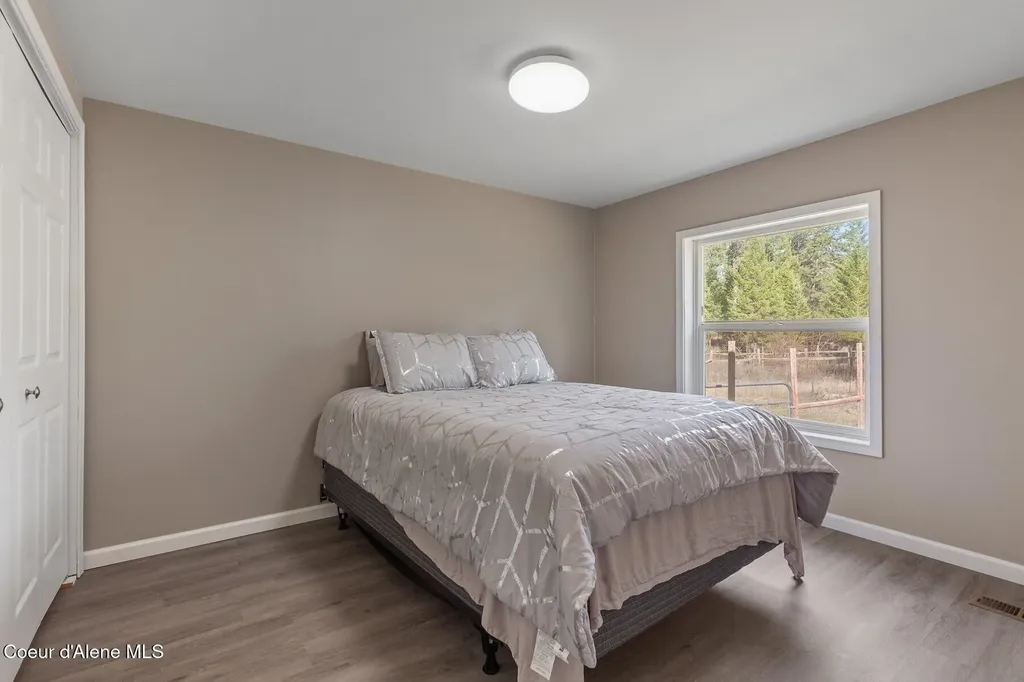 33 Torrens Trail Spirit Lake ID 83869