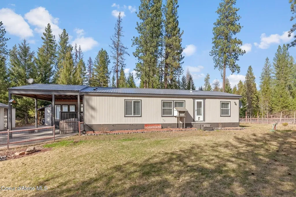 33 Torrens Trail Spirit Lake ID 83869
