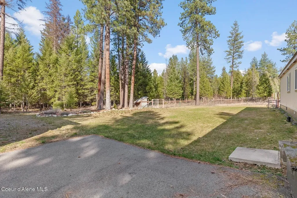 33 Torrens Trail Spirit Lake ID 83869