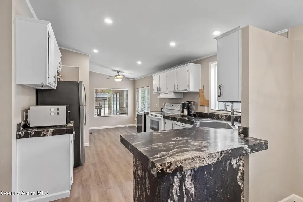 33 Torrens Trail Spirit Lake ID 83869