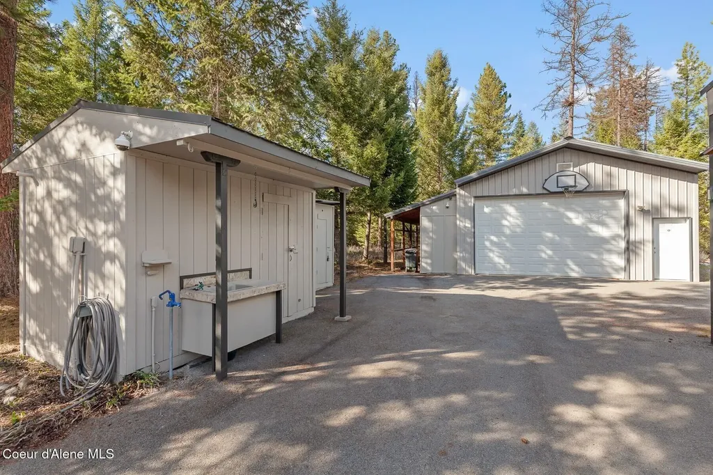 33 Torrens Trail Spirit Lake ID 83869