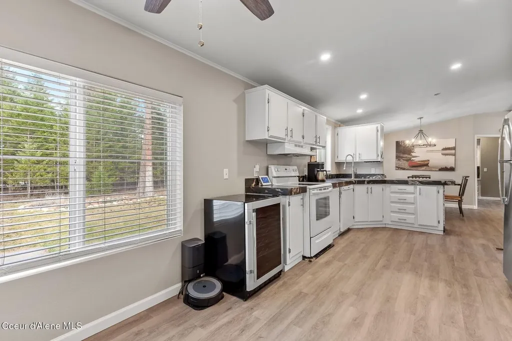 33 Torrens Trail Spirit Lake ID 83869
