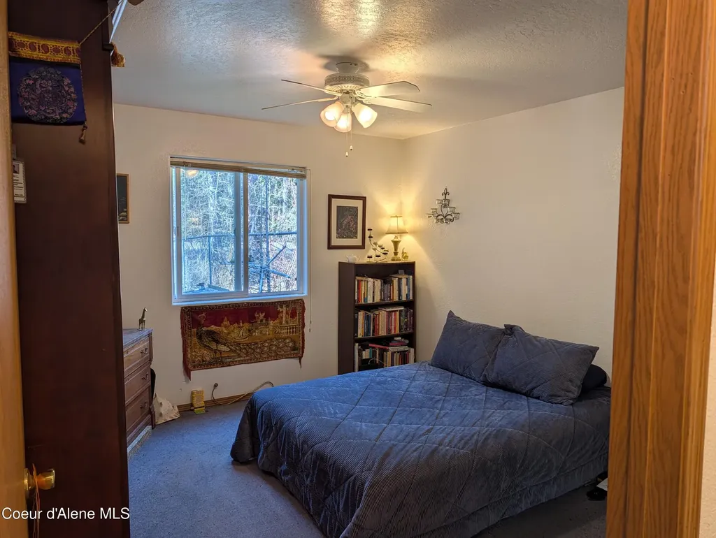 901-903 Hickory Glen Avenue Sandpoint ID 83864