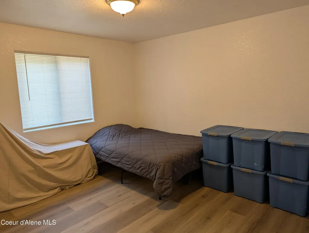 901-903 Hickory Glen Avenue Sandpoint ID 83864
