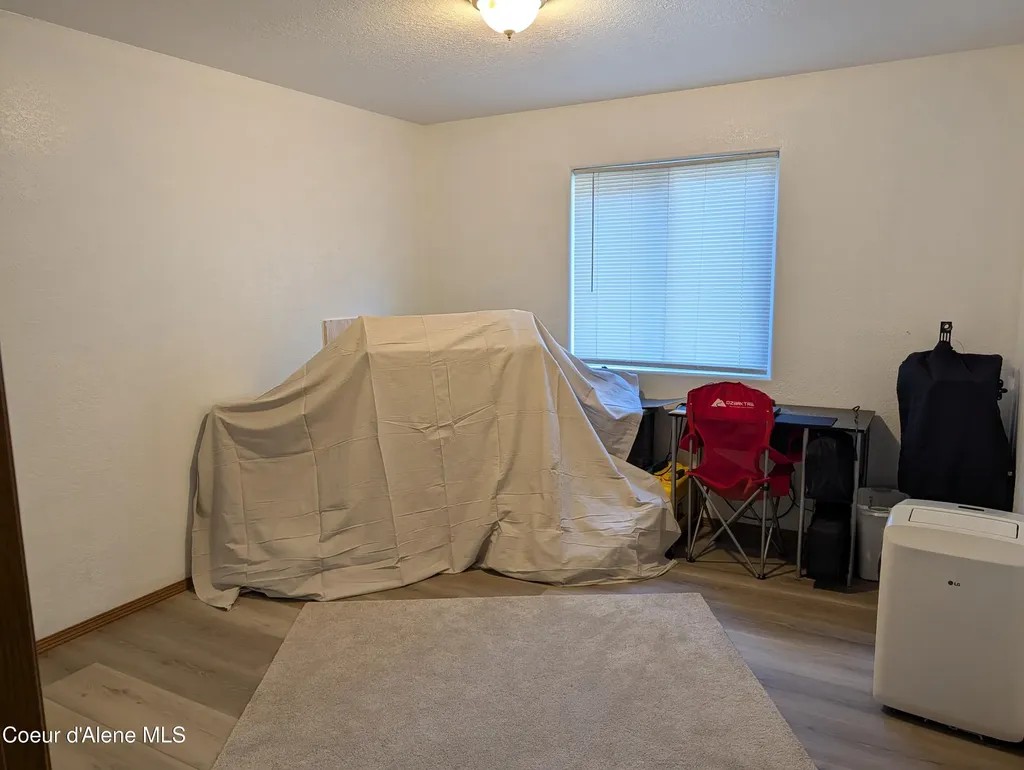 901-903 Hickory Glen Avenue Sandpoint ID 83864