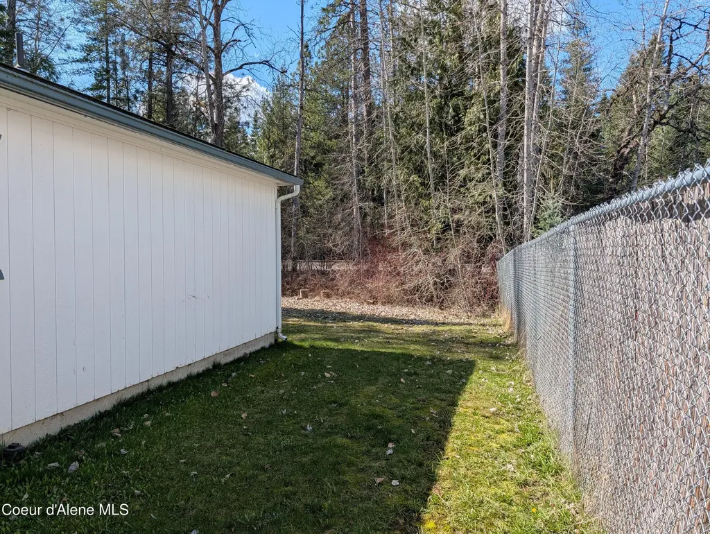 901-903 Hickory Glen Avenue Sandpoint ID 83864