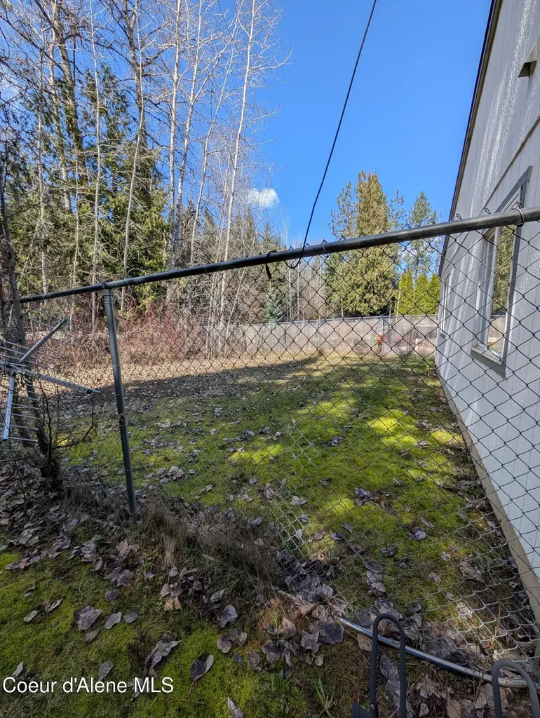 901-903 Hickory Glen Avenue Sandpoint ID 83864