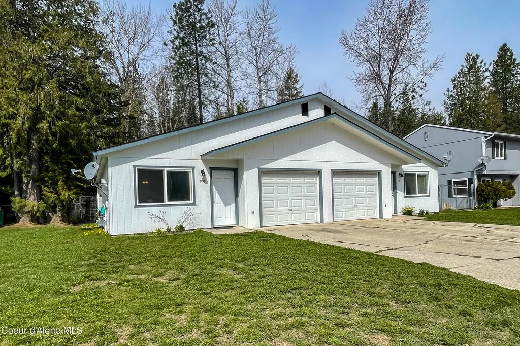 901-903 Hickory Glen Avenue Sandpoint ID 83864