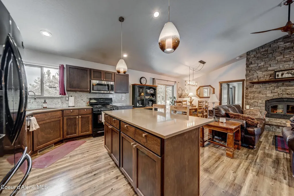 32732 N 14th Avenue Spirit Lake ID 83869