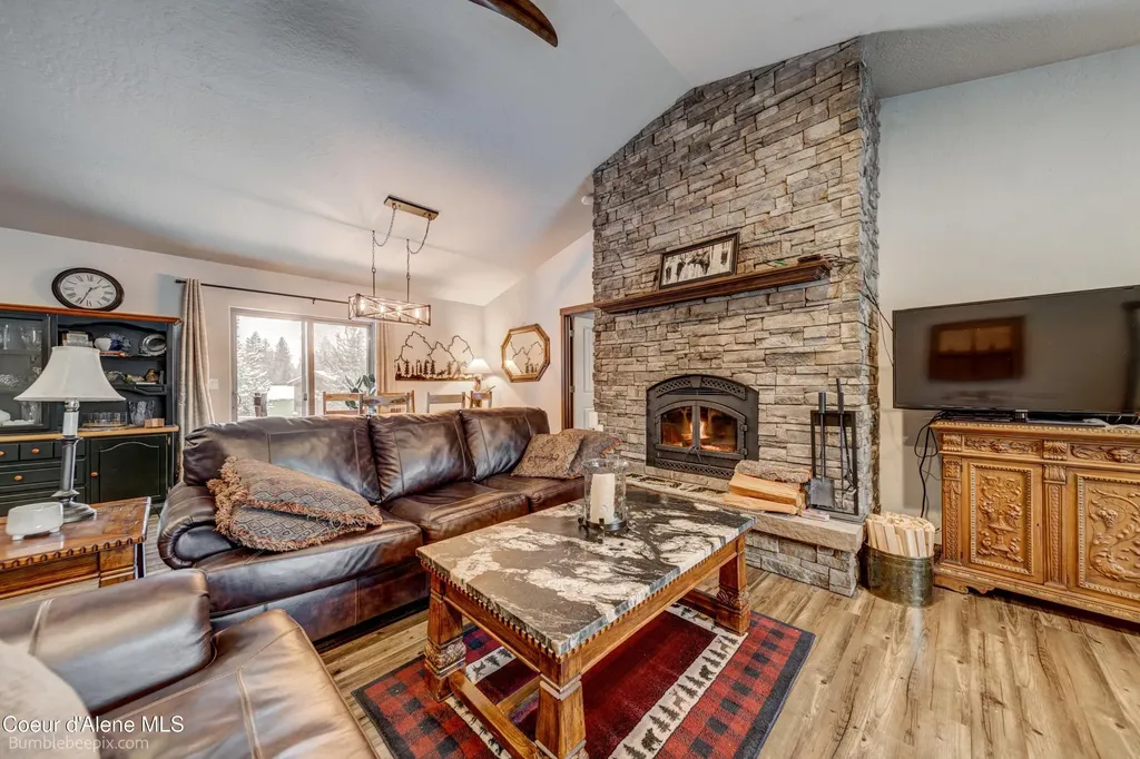 32732 N 14th Avenue Spirit Lake ID 83869