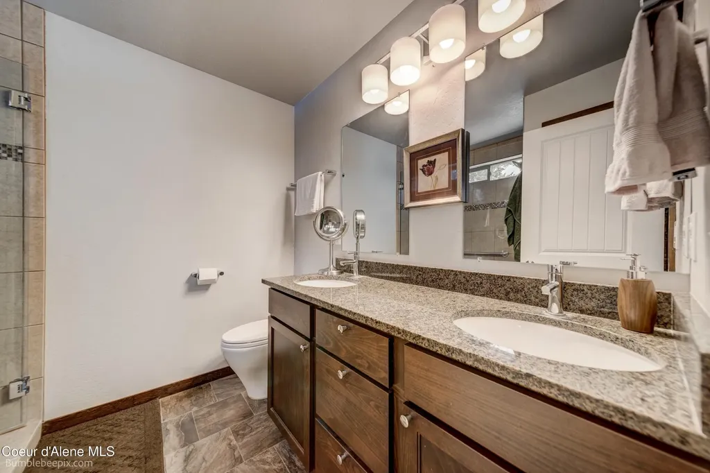 32732 N 14th Avenue Spirit Lake ID 83869