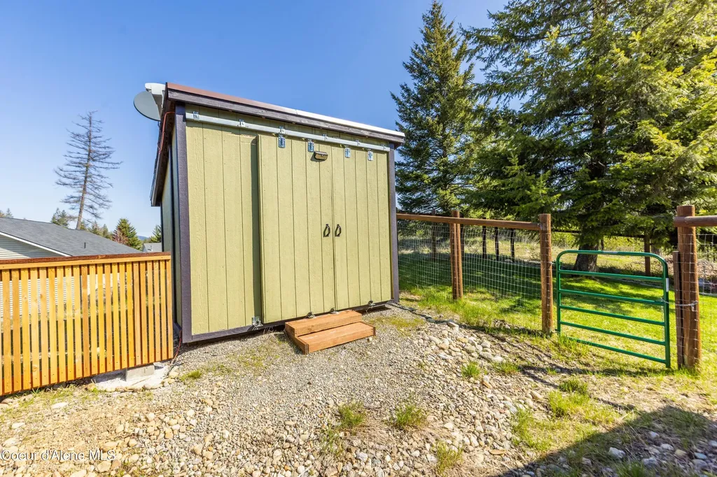 32732 N 14th Avenue Spirit Lake ID 83869