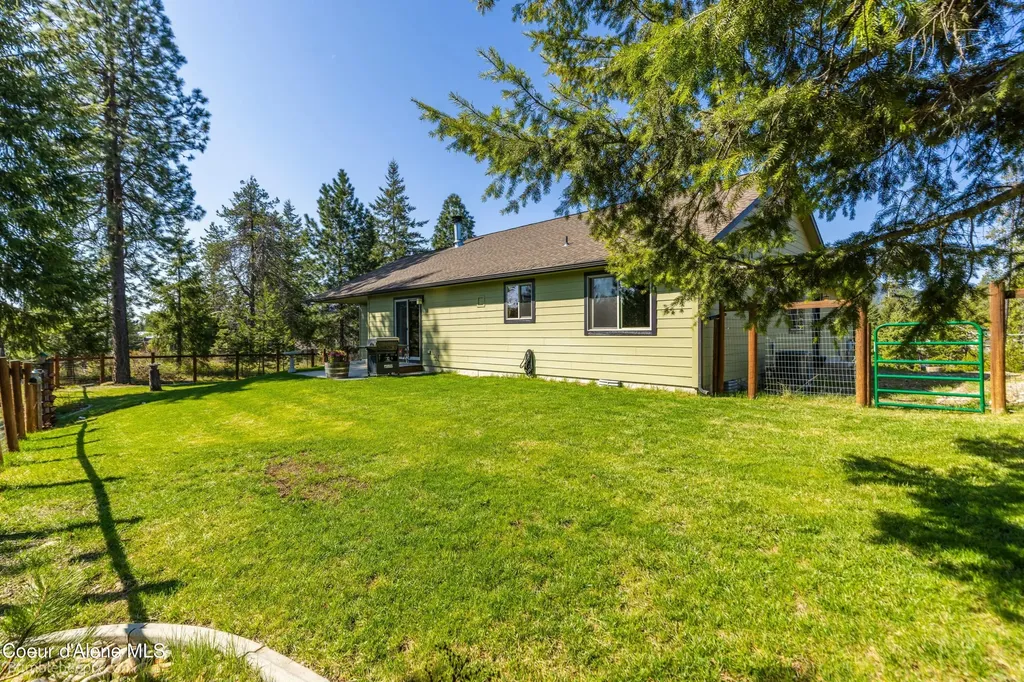 32732 N 14th Avenue Spirit Lake ID 83869