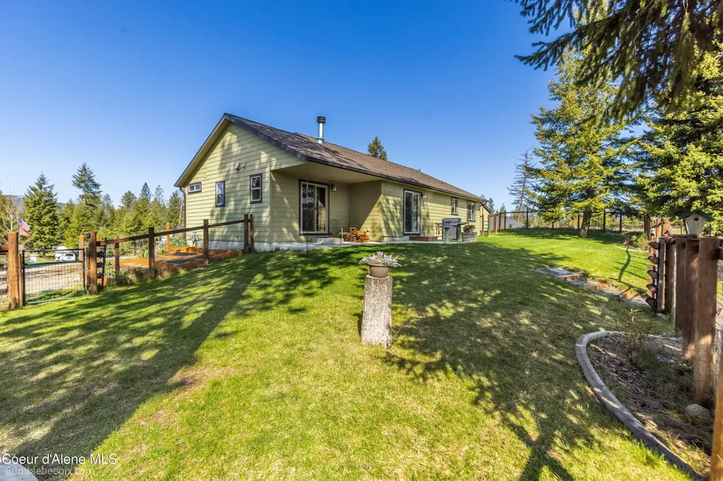 32732 N 14th Avenue Spirit Lake ID 83869
