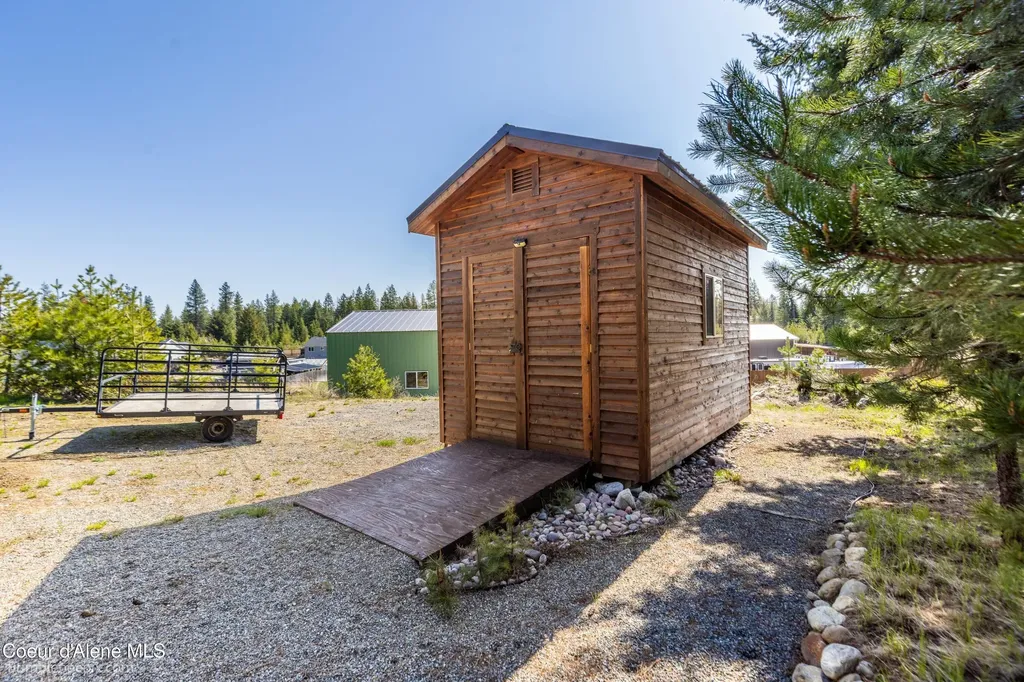 32732 N 14th Avenue Spirit Lake ID 83869