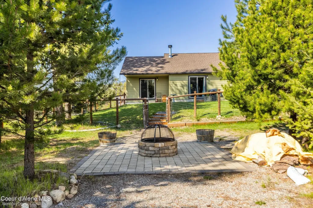 32732 N 14th Avenue Spirit Lake ID 83869