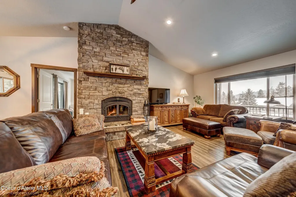 32732 N 14th Avenue Spirit Lake ID 83869
