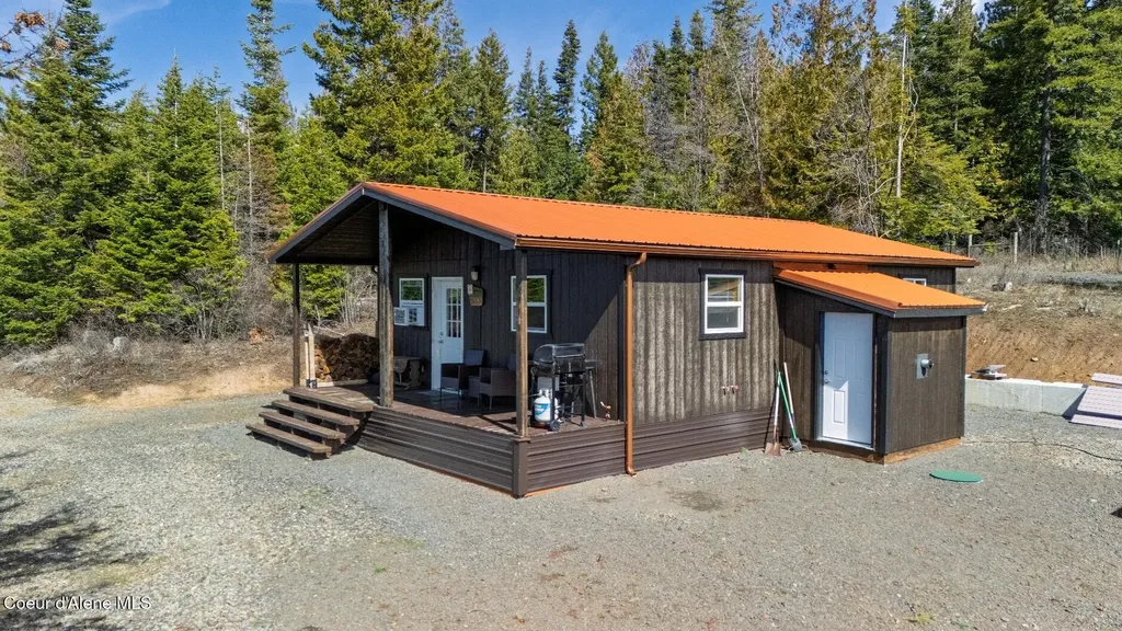 5500 Gold Ridge Road Calder ID 83808
