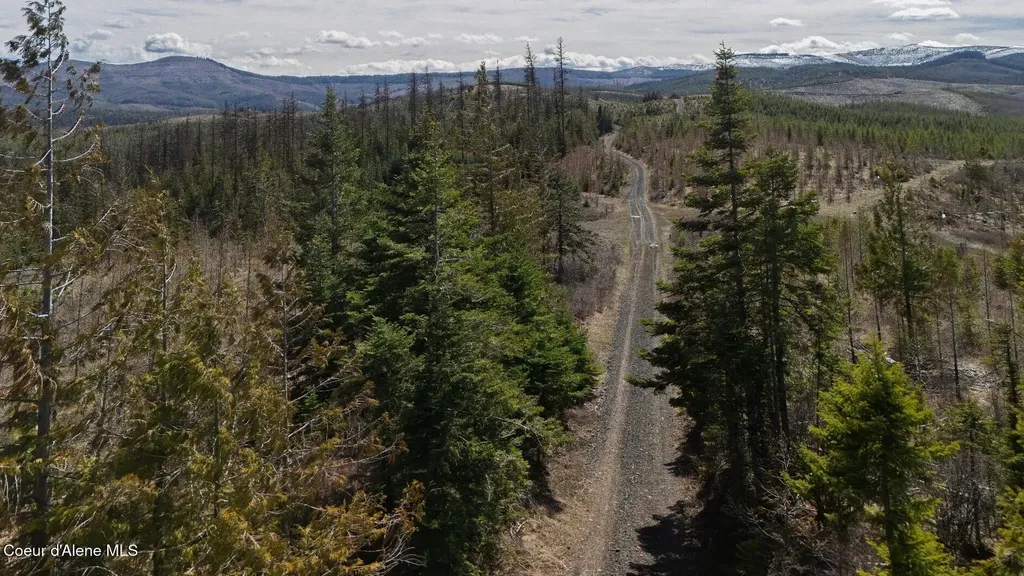 5500 Gold Ridge Road Calder ID 83808