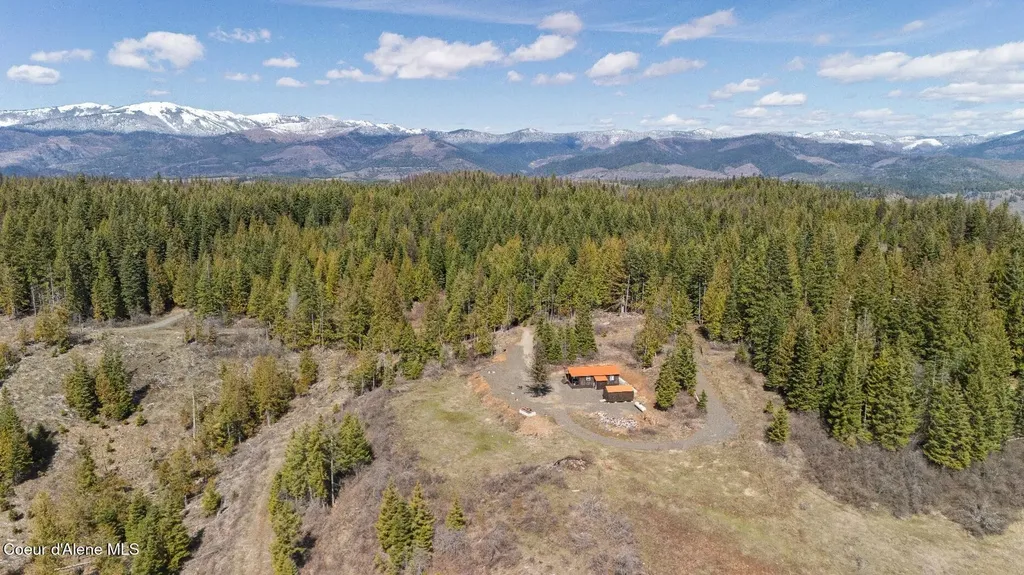 5500 Gold Ridge Road Calder ID 83808