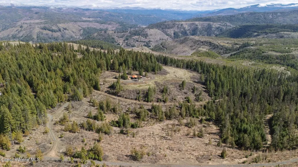5500 Gold Ridge Road Calder ID 83808