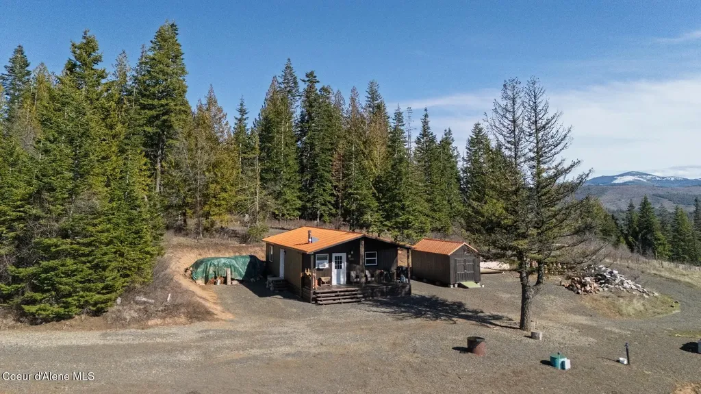 5500 Gold Ridge Road Calder ID 83808